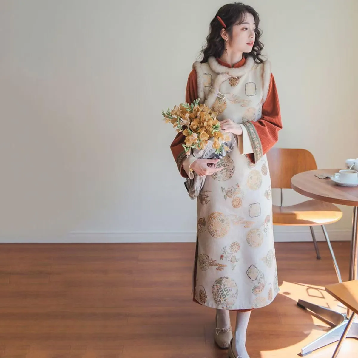 NCDUANSAN Chinese Style Long Sleeved Thick Cheongsam, Spring and Autumn Women's Retro Embroidered Vest Long Skirt