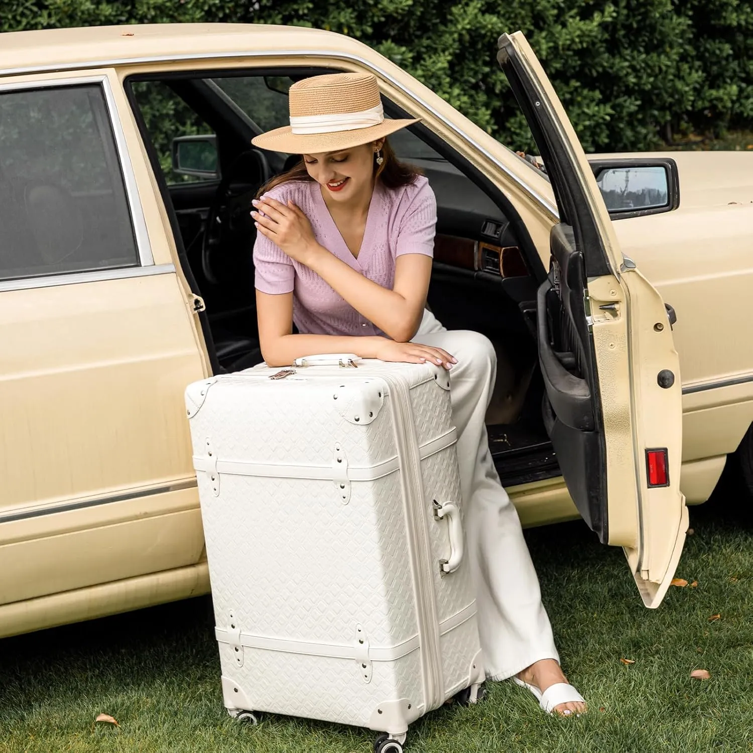 NZBZ Expandable Vintage Luggage Sets For Women Retro Luggage Set Handmade Vintage Suitcase Set with Leather Accents (Pearl White Quilted, 20inch & 24inch & 28inch)