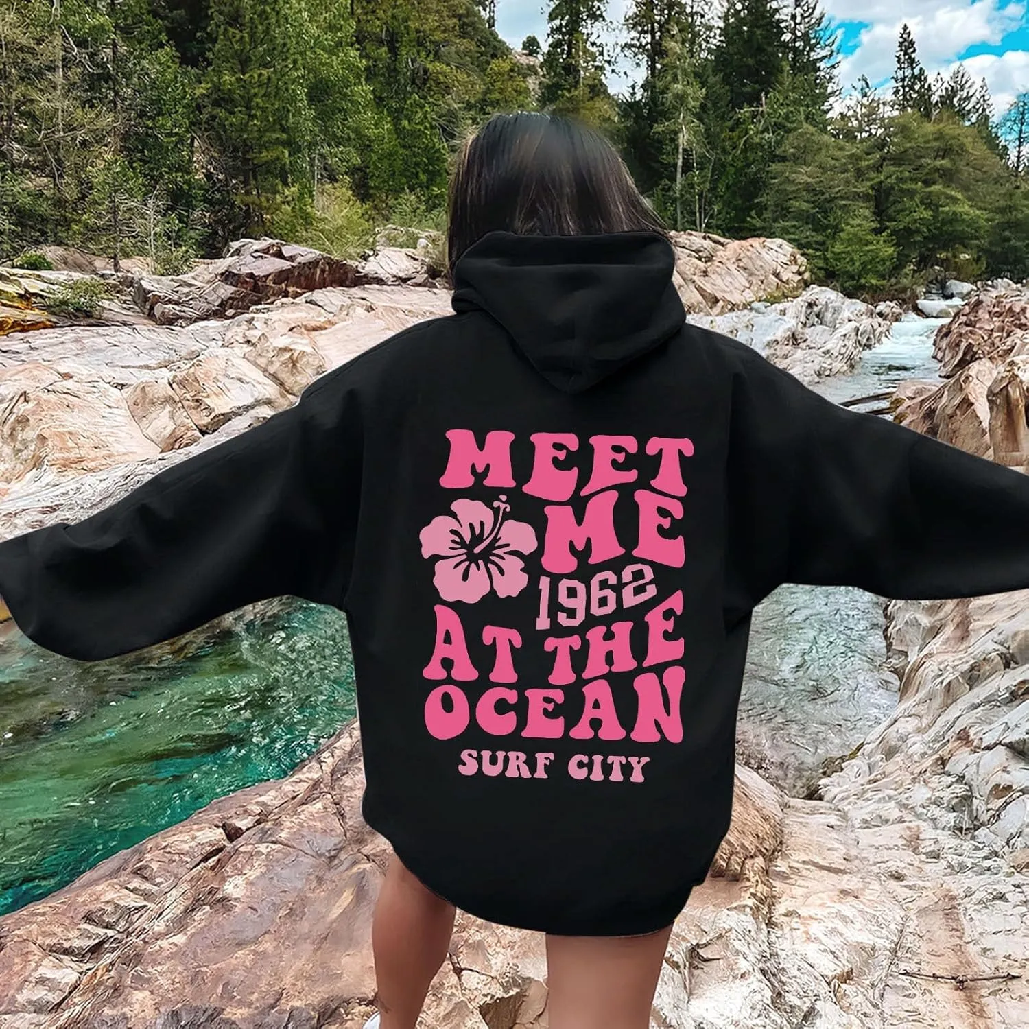 Pink Graphic Hoodies for Women 2024 Fall Outfits Oversized Hoodie Teen Girls Cute Preppy Sweatshirts Casual Pullover