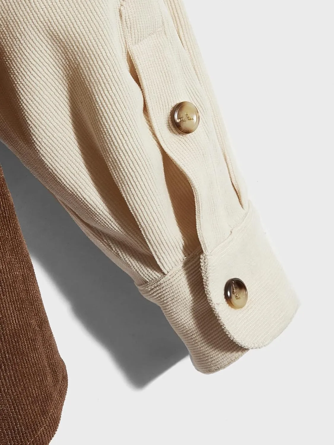WDIRARA Men's Corduroy Button Down Long Sleeve Colorblock Shirt Collar Tops