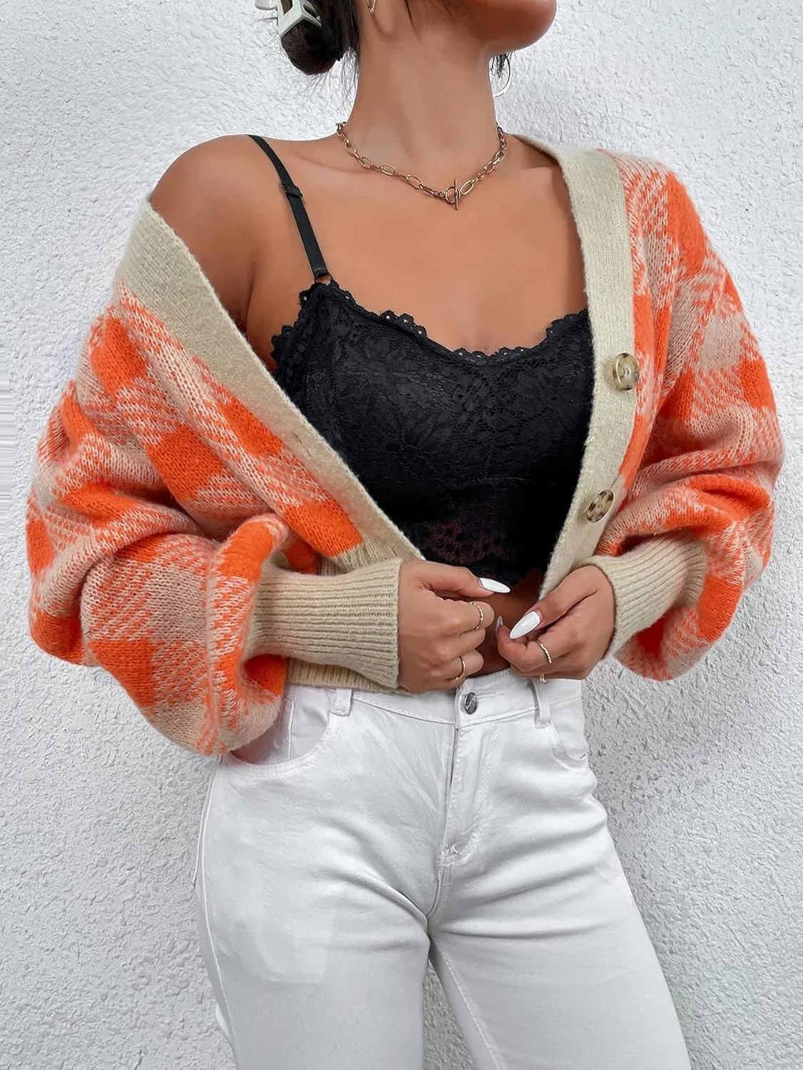 WDIRARA Women's Long Sleeve Button Front V Neck Casual Crop Cardigan Sweater