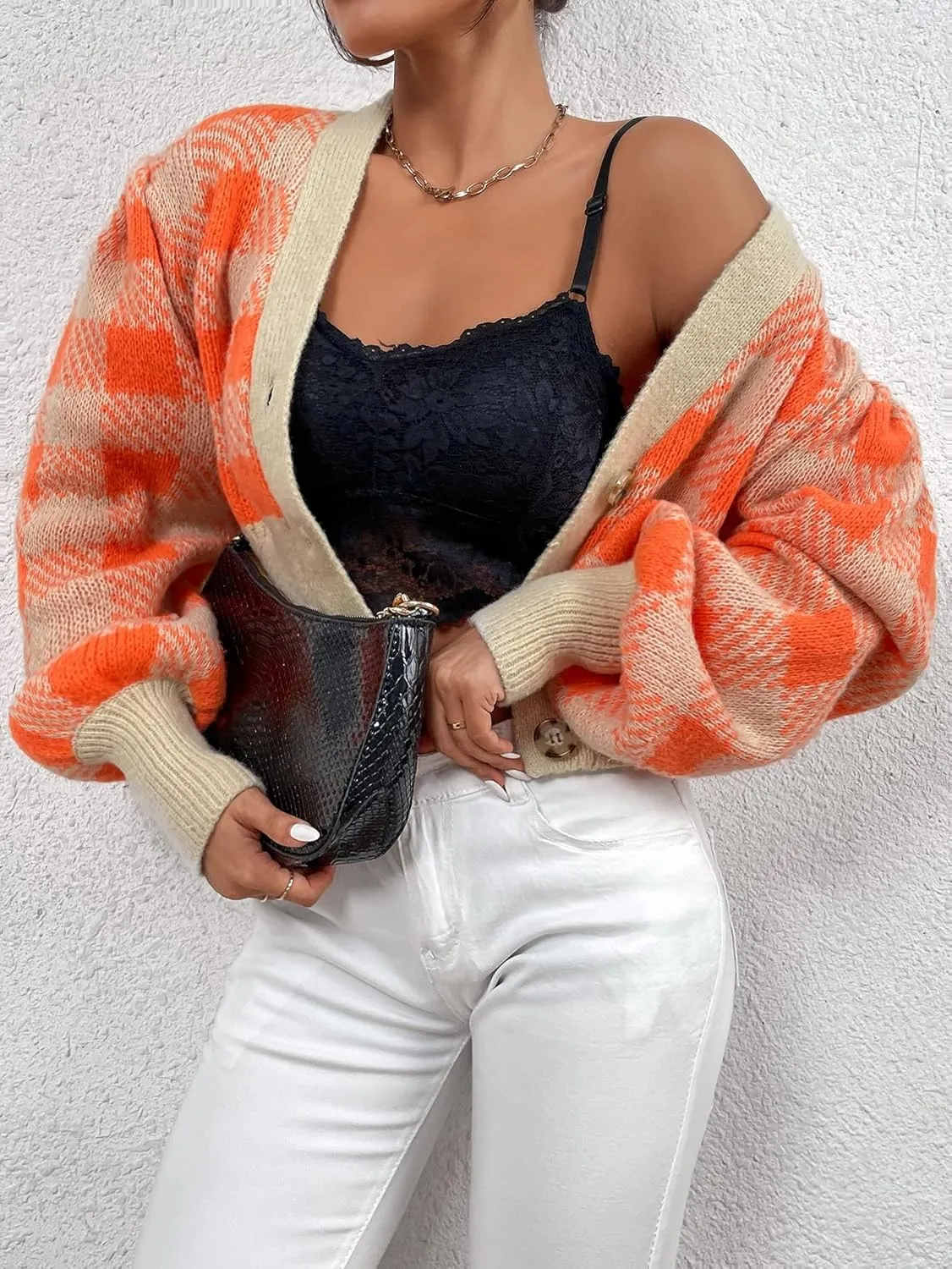 WDIRARA Women's Long Sleeve Button Front V Neck Casual Crop Cardigan Sweater