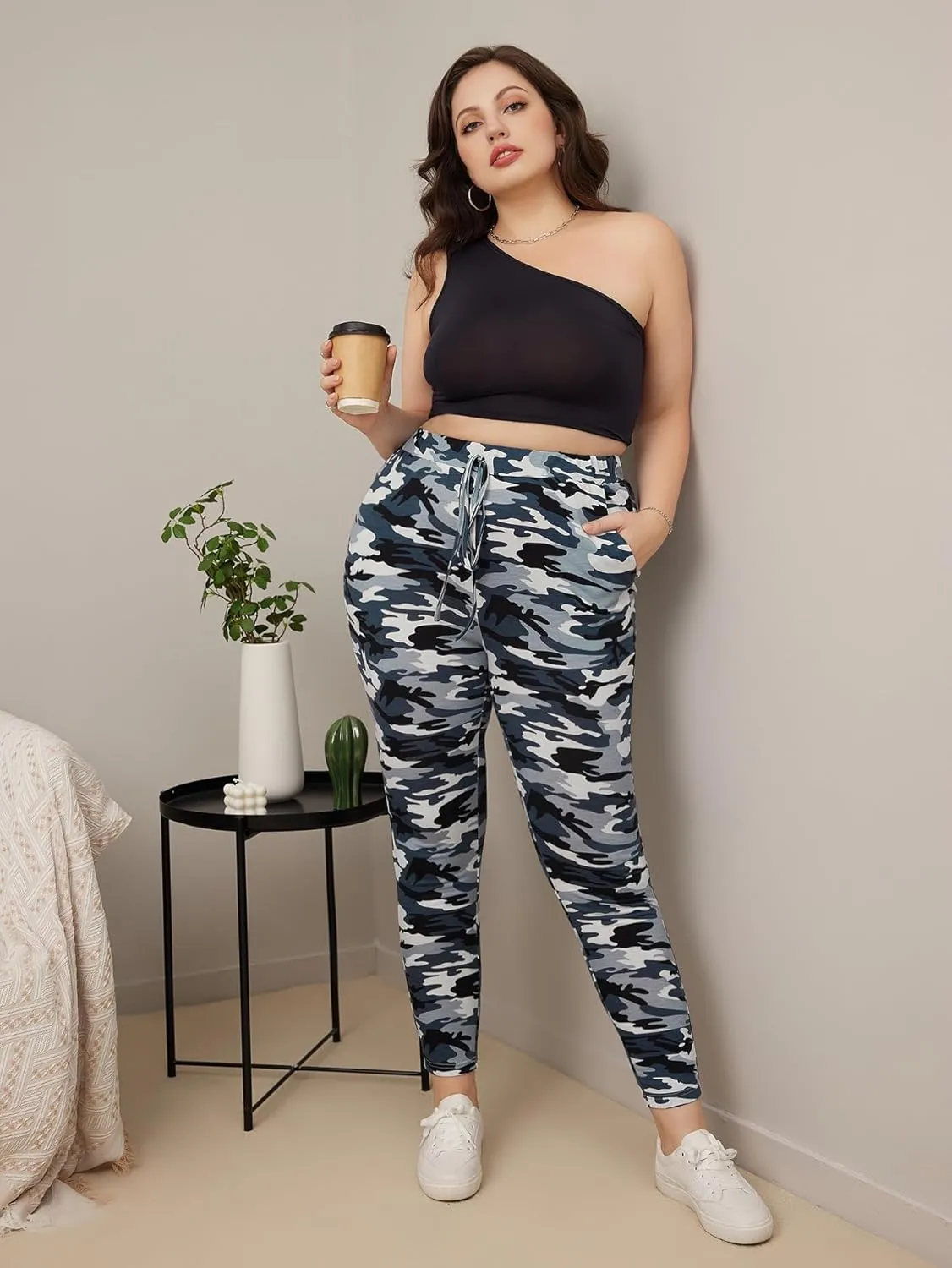 WDIRARA Women's Plus Size Camo Print Tie Front Stretch Skinny Long Pants