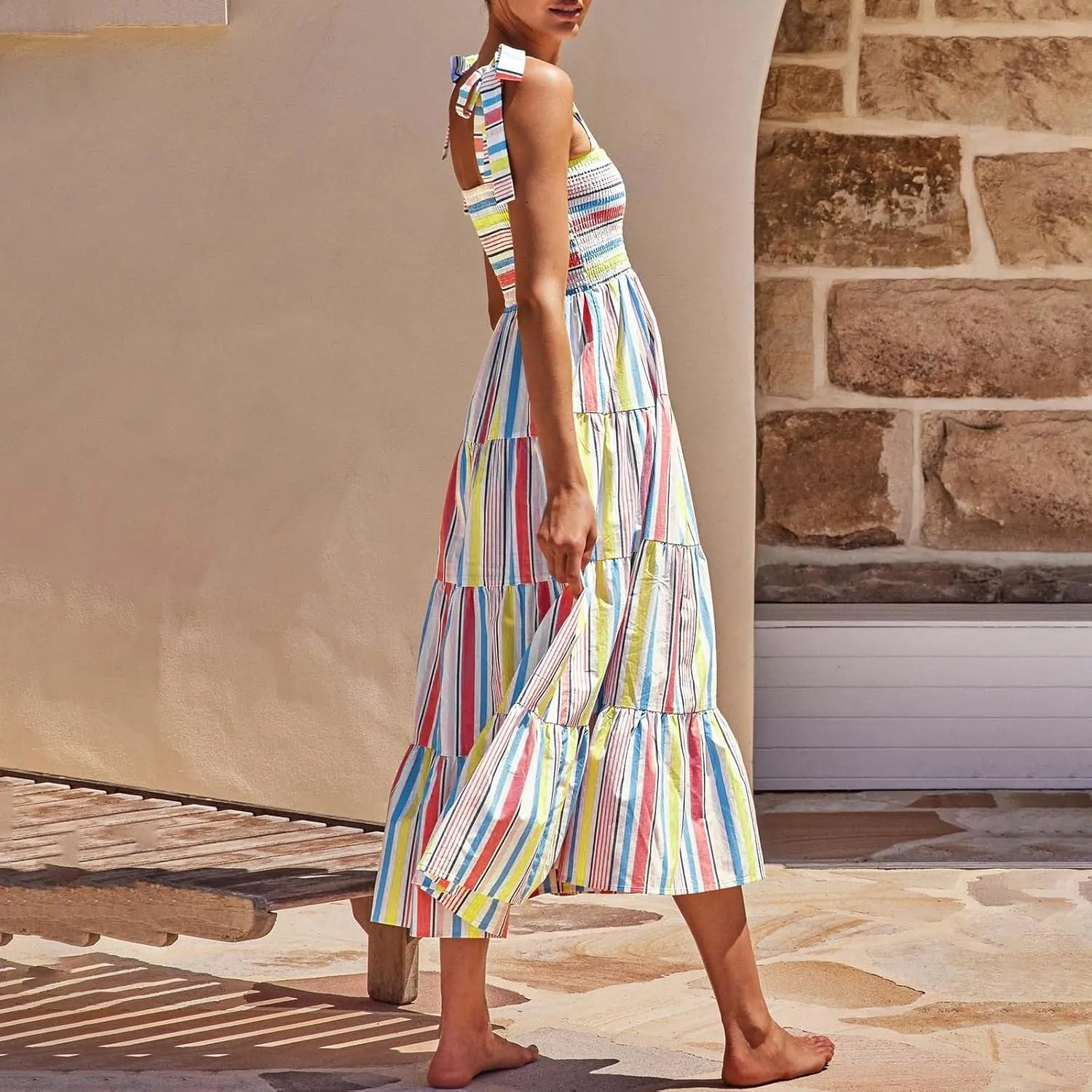 Women's Sleeveless Maxi Dress Striped Print Smocked Sexy Spaghetti Strap Square Neck Flowy Swing Maxi Length Dress