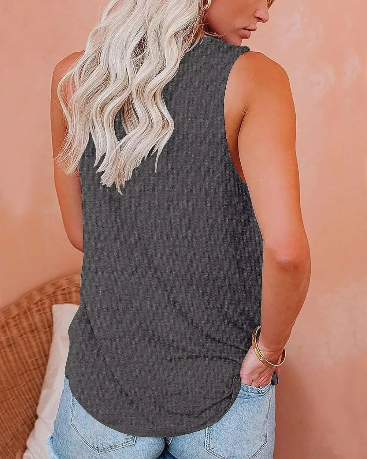 Womens Summer Tank Tops Beach Vacation Fashion Outfits Clothes Loose Fit Casual Crewneck Spring Sleeveless Shirts